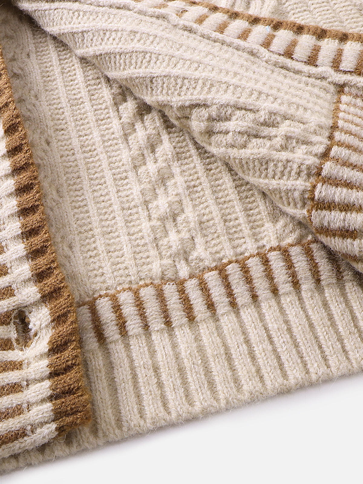 Aelfric Eden Cable Knit Button Cardigan - Image 4