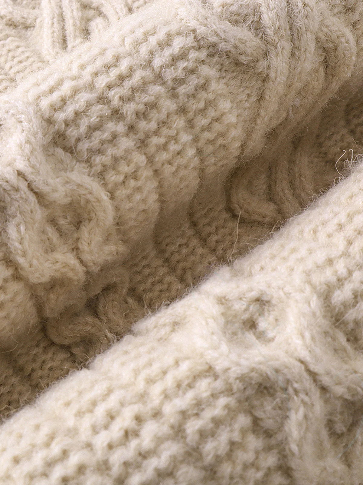 Aelfric Eden Cable Knit Button Cardigan - Image 6