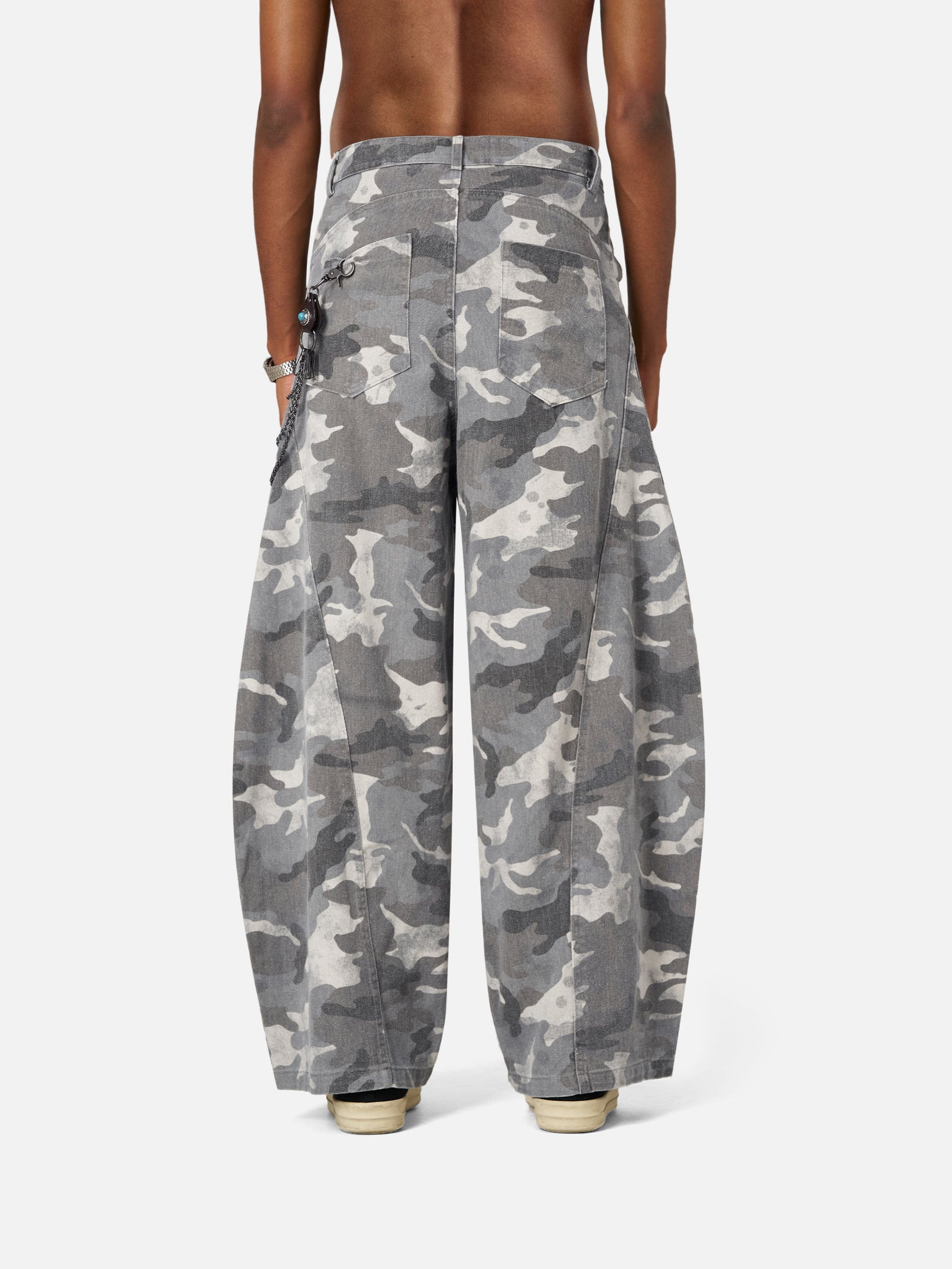 Aelfric Eden Camo Super Baggy Barrel Pants - Image 4