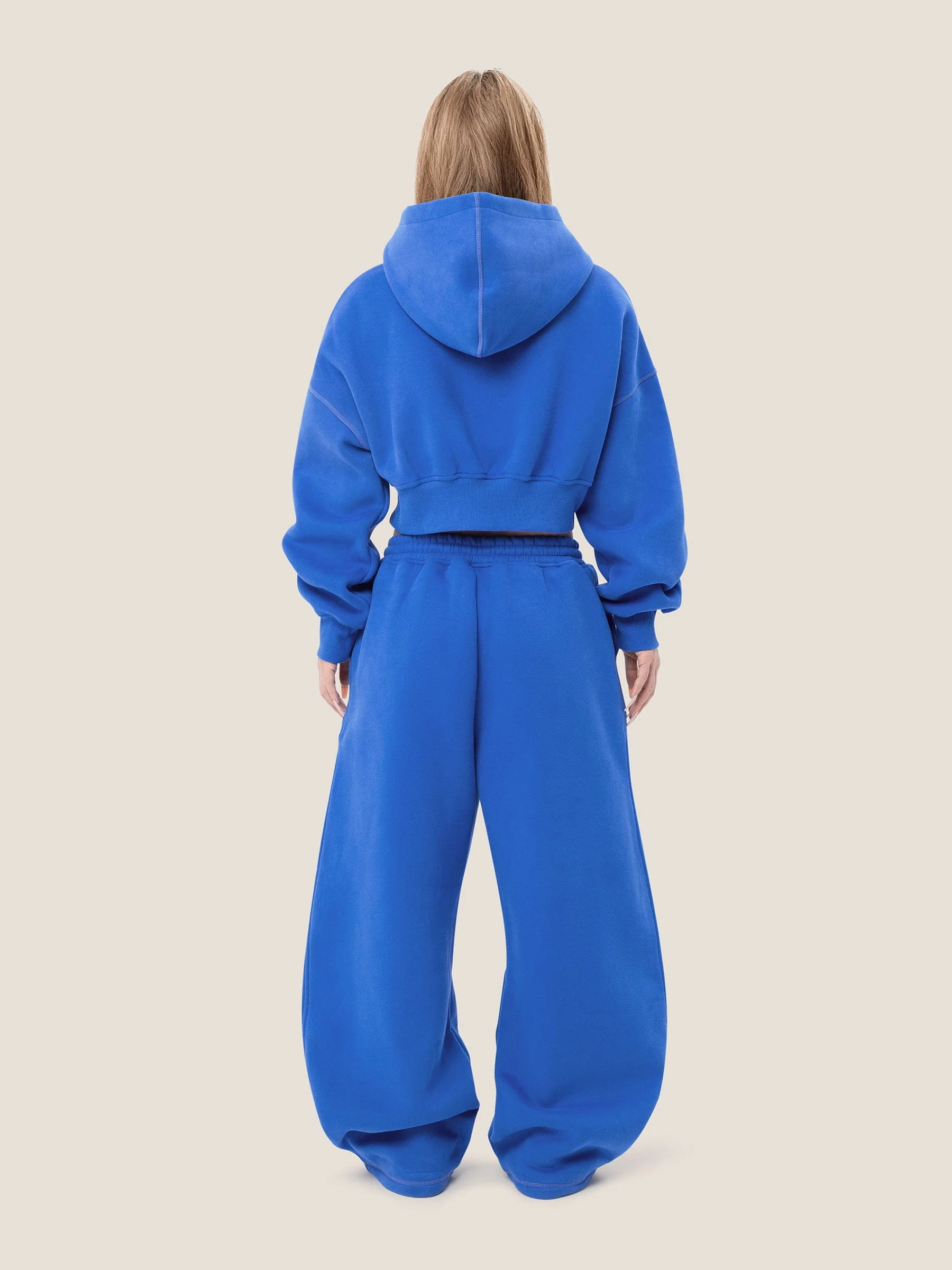 Soufflé Cropped Cloud Hoodie Set - Image 4